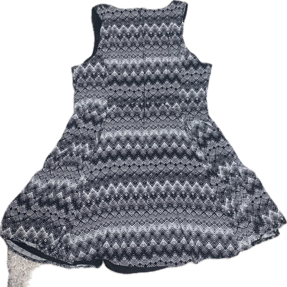 Torrid Sleeveless Chevron Deco Geometric Swing Mini Dress Tunic Stretch 18 - Picture 5 of 8